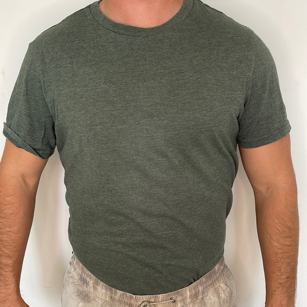Green men’s short sleeve t shirt. Urban Pipeline brand. Size medium. Mildly worn